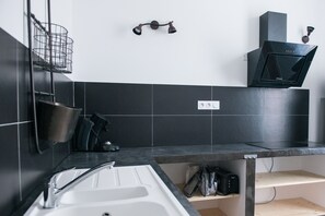 Studio Suite (3) | Private kitchen