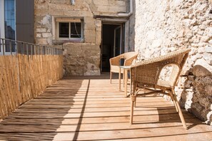 Studio Suite (2) | Terrace/patio - Les Suites du 17 (Aigues-Mortes)