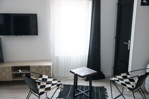 Studio Suite (5) | Living area - Les Suites du 17 (Aigues-Mortes)