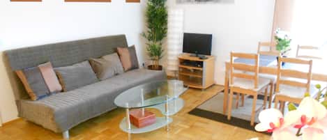 Studio, 1 lit double et 1 canapé-lit, balcon (incl. EUR 25 cleaning fee) | Coin séjour