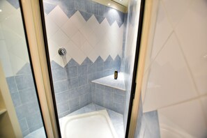 Comfort-Studio | Dusche im Bad