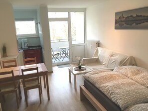 Newstyle | Strykejern/-brett, wi-fi (inkludert) og sengetøy