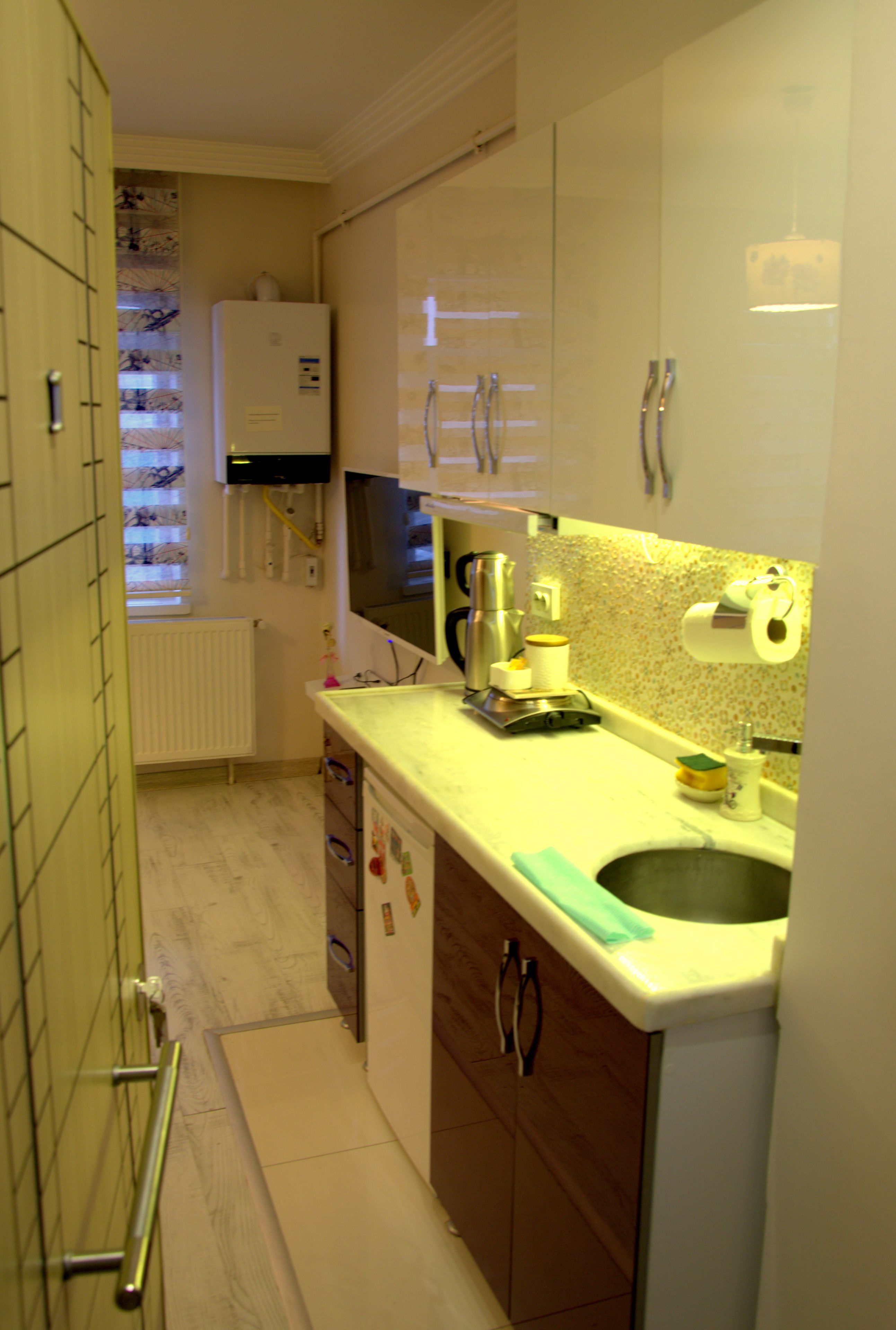 Apartment | Badezimmer | Dusche, kostenlose Toilettenartikel, Haartrockner