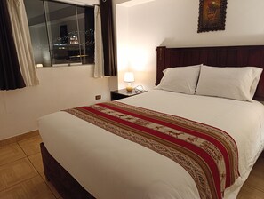 3 sovrum, strykjärn/strykbräda, gratis wi-fi och sängkläder