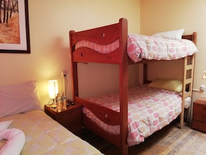 In-room safe, free WiFi, bed sheets