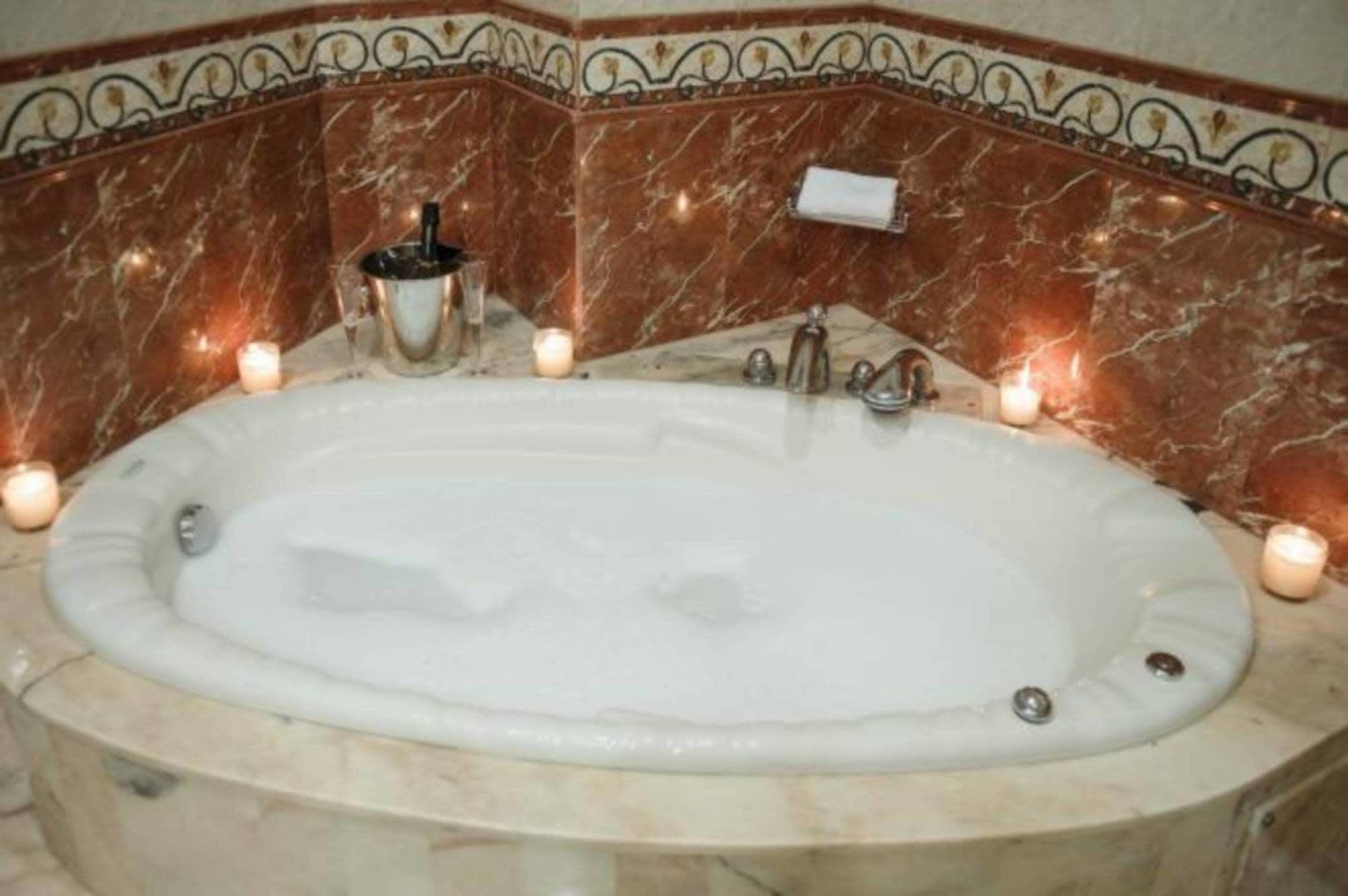 suite (new area) | jetted bathtub