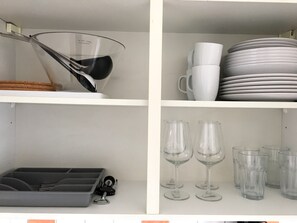 Downtown (incl. 25 Euro Cleaning Fee) | Eigene Küche | Kühlschrank, Mikrowelle, Herdplatte, Wasserkocher mit Kaffee-/Teezubehör