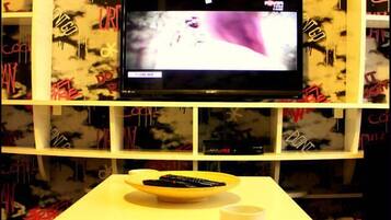 Apartment, Non Smoking | Room amenity