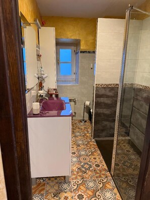 Uklassifisert bilde, 2 av 37, knapp