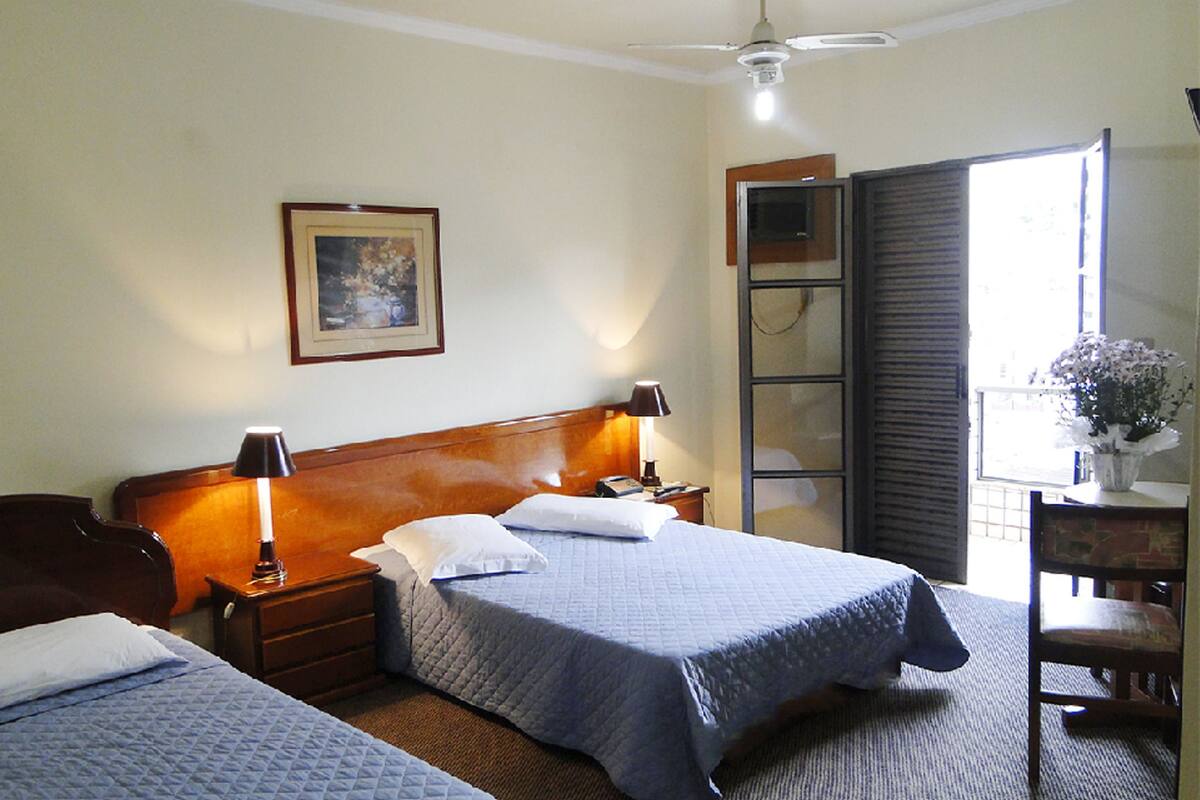 minibar, free wifi, bed sheets