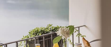 Petit déjeuner préparé à la commande compris tous les jours