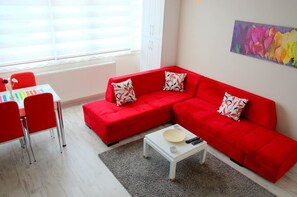 Appartement | Salle de séjour | Téléviseur ACL