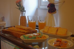 Petit déjeuner continental compris tous les jours