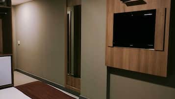 Ropa de cama de alta calidad y minibar