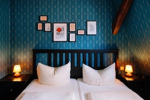Cribs/infant beds, rollaway beds, free WiFi, bed sheets - Schulzens (Tangermünde)