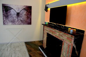 Fireplace - Konukevim Mesrutiyet Large Studio 1 (Ankara)