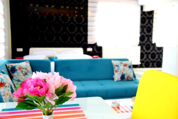 Apartment, Non Smoking | Living area | LCD TV, fireplace - Konukevim Mesrutiyet Large Studio 1 (Ankara)