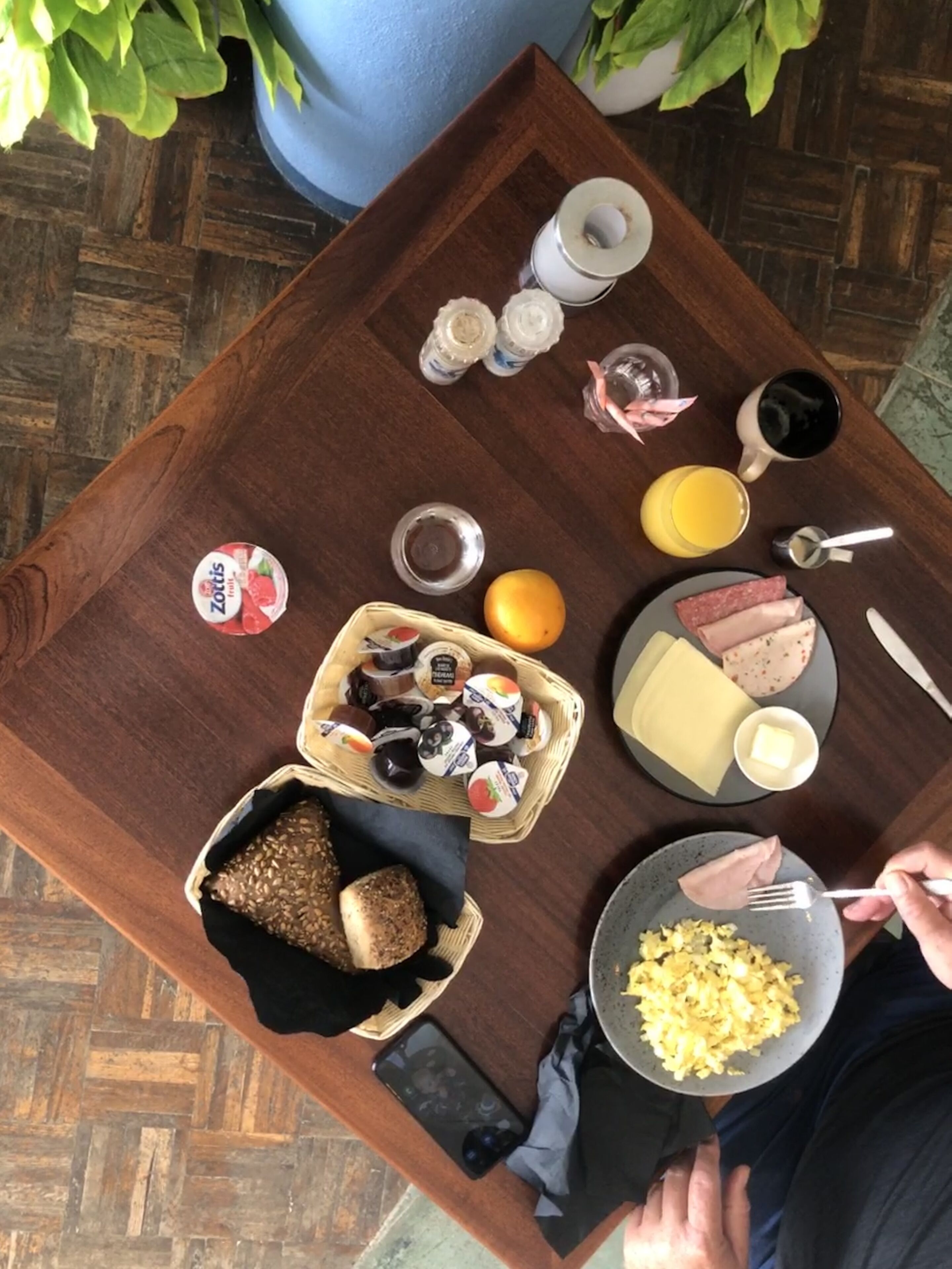 daily buffet breakfast (usd 23.5 per person)