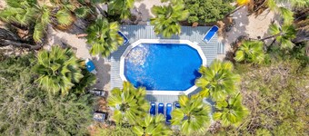 Tropical Divers Resort