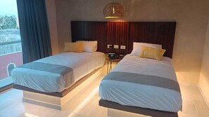 Family Studio Suite | 4 bedrooms, blackout drapes, iron/ironing board, free WiFi - Hotel Yaxactun (Progreso)