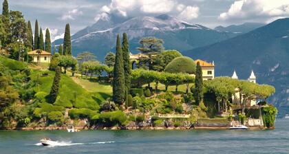 BRIGHT APT near beach, mountains, minimarket, bars, restaurants, main services