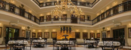 Restaurant. The Lorian Club