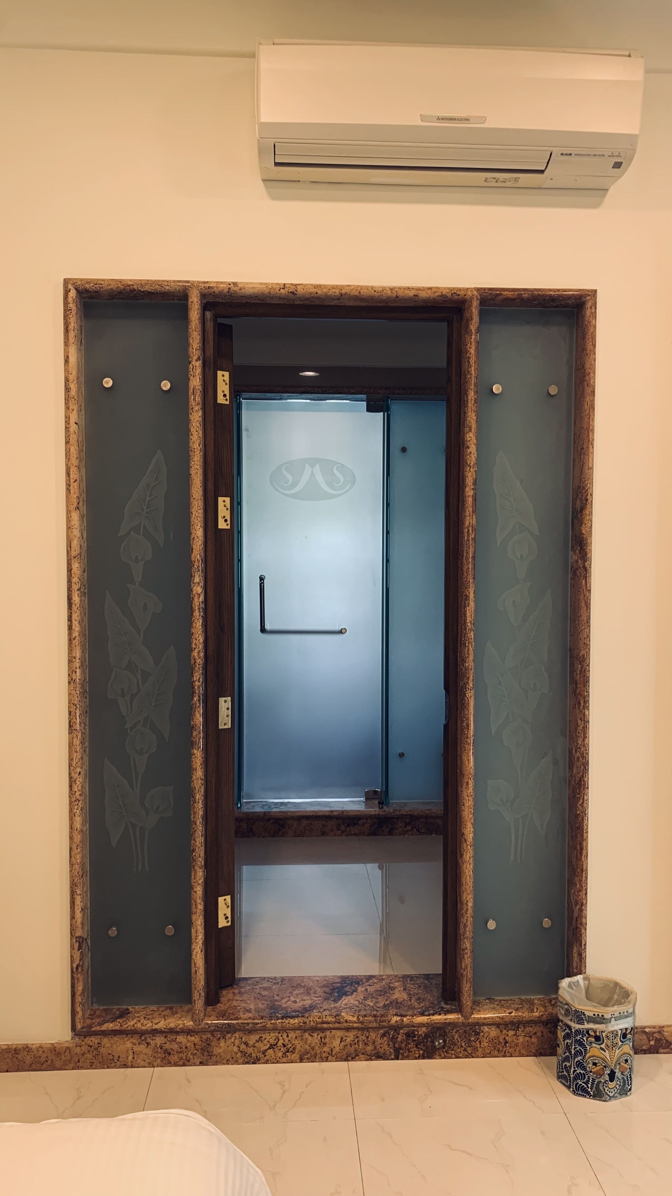 deluxe room | 1 bedroom, premium bedding, down duvets, minibar