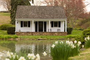 Garden - The Inn at Whitewing Farm (West Chester)