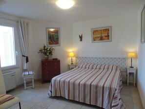 3 Schlafzimmer, Bügeleisen/Bügelbrett, Reisekinderbett, kostenloses WLAN