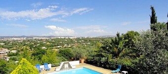 Casadellameridiana; Welcoming, ideal for families, olive groves, panoramic views