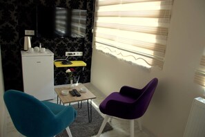 Apartment, 1 Double Bed, Non Smoking | Living area | LCD TV - Konukevim Mesrutiyet Studio 1 (Ankara)