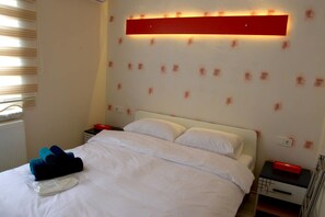 Apartment, 1 Double Bed, Non Smoking | Minibar, desk, free WiFi