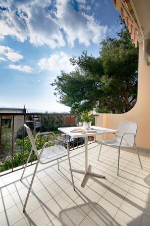 Balcony - Apartments Denise Podgora (Podgora)