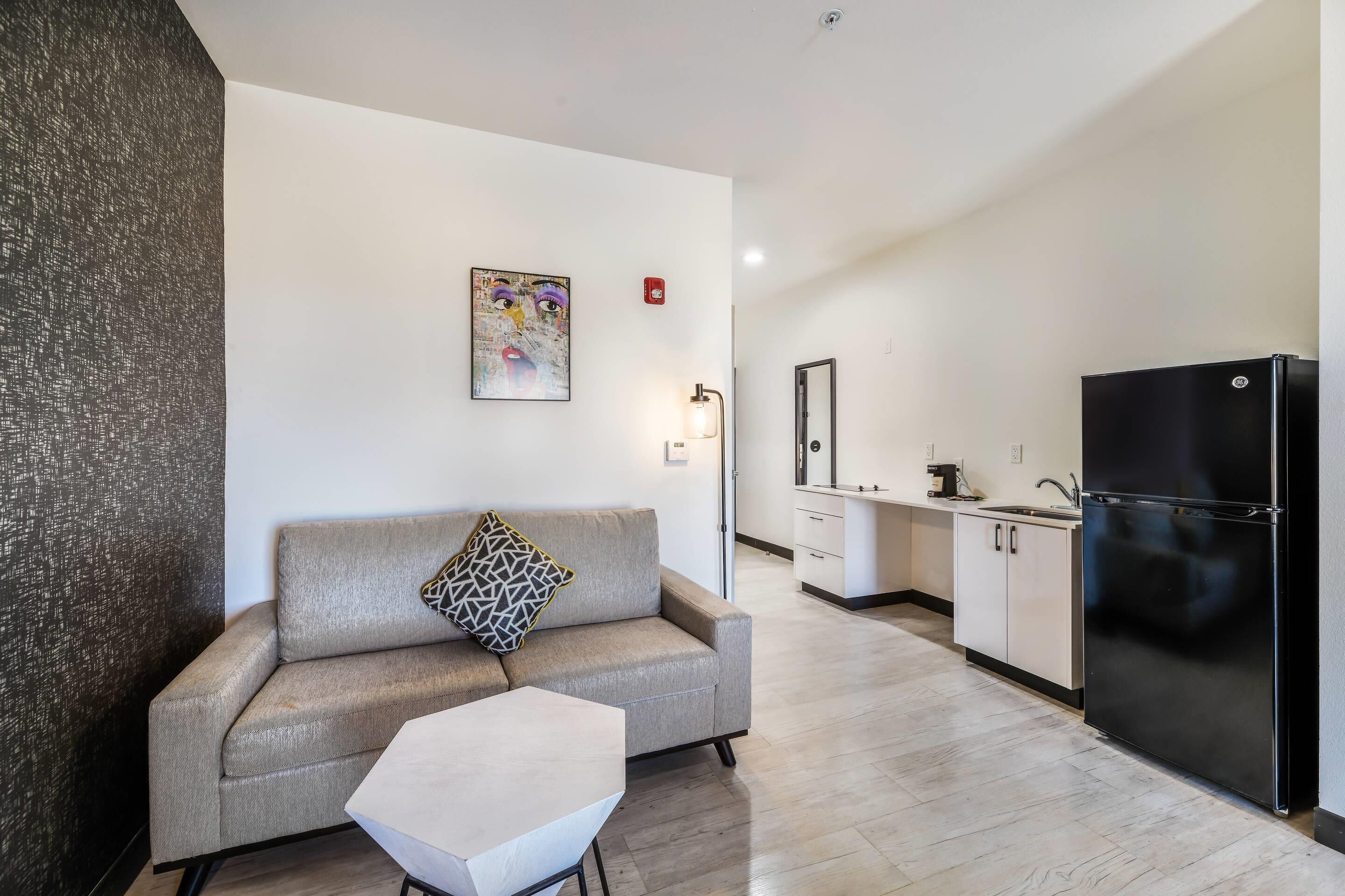 Desk, blackout drapes, soundproofing, free WiFi