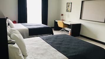 Meja kerja, tirai kedap cahaya, kedap suara, dan Wi-Fi gratis