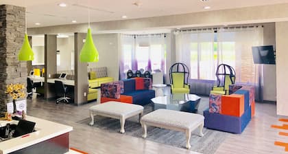 Hy-Lo Hotel, an Ascend Collection Hotel