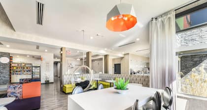 Hy-Lo Hotel, an Ascend Collection Hotel