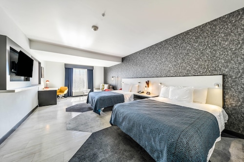 Hy-Lo Hotel, an Ascend Collection Hotel