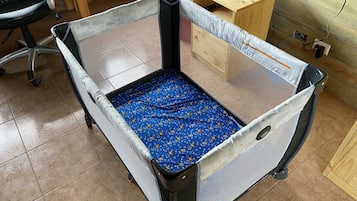 Villa Deluxe, varias camas, para no fumadores, vista al jardín | 2 habitaciones, sábanas italianas Frette y ropa de cama de alta calidad