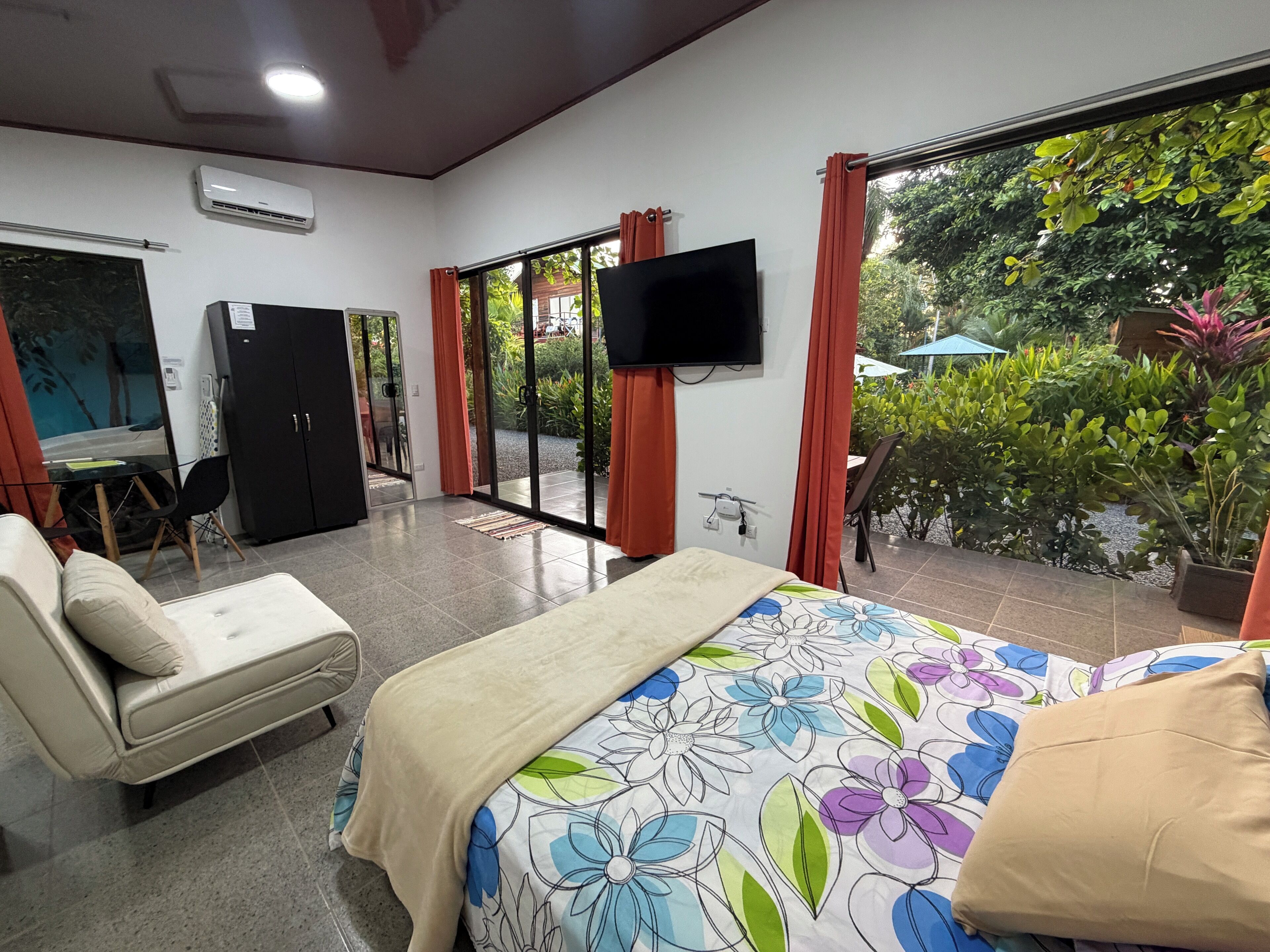 Bungalow Deluxe, 1 phòng ngủ, quang cảnh vườn, khu vực vườn | 2 phòng ngủ, bộ trải giường bằng vải Frette của Ý 