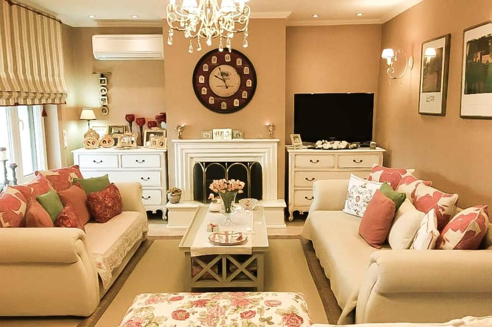 Luxury Family Villa near Meteora