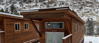 베이스 캠프 로징 컴퍼니