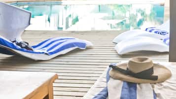 2 albercas al aire libre