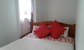 Desk, free WiFi - Hostal Patrimonial Angelmo (Puerto Montt)