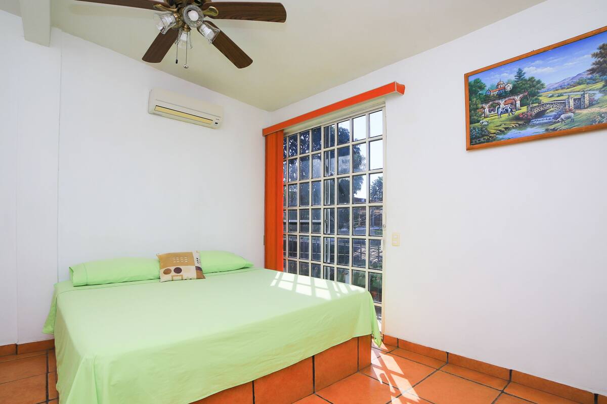 Premium bedding, blackout curtains, free WiFi, bed sheets