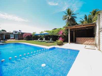 BM Zihua Casa de Huéspedes