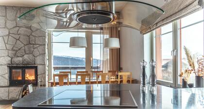 Ă
re Travel â Tottbacken Peak Performance Mountain House