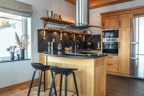 大冰箱、烤箱、炉灶、洗碗机