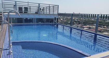 Golden Tree Hotel
