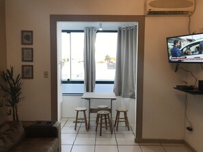 Apartment | Minibar, Schreibtisch, Verdunkelungsvorhänge, kostenloses WLAN